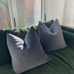 Gray velvet square pillows set of 2 20x20”